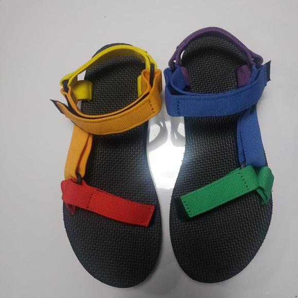 Teva Shoes - TEVA Sandals Size 9